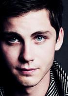 Logan Lerman : logan-lerman-1379191687.jpg