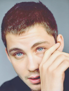 Logan Lerman : logan-lerman-1379268762.jpg