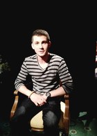 Logan Lerman : logan-lerman-1379615103.jpg