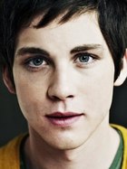 Logan Lerman : logan-lerman-1380471213.jpg