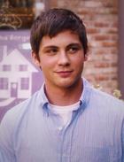 Logan Lerman : logan-lerman-1381598391.jpg