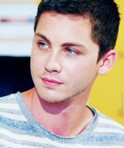 Logan Lerman : logan-lerman-1382990344.jpg