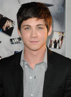 Logan Lerman : logan-lerman-1383204645.jpg