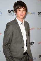 Logan Lerman : logan-lerman-1383426475.jpg