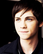 Logan Lerman : logan-lerman-1383503921.jpg