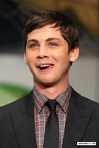 Logan Lerman : logan-lerman-1383850413.jpg