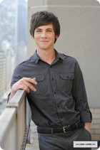 Logan Lerman : logan-lerman-1384196531.jpg