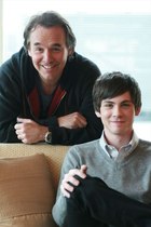 Logan Lerman : logan-lerman-1386347006.jpg