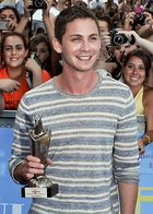 Logan Lerman : logan-lerman-1386607122.jpg