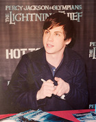 Logan Lerman : logan-lerman-1388930175.jpg