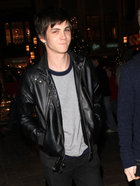 Logan Lerman : logan-lerman-1390320932.jpg