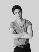 Logan Lerman : logan-lerman-1391540054.jpg