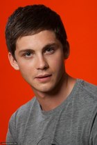 Logan Lerman : logan-lerman-1392306034.jpg