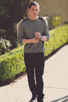 Logan Lerman : logan-lerman-1394034700.jpg