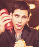 Logan Lerman : logan-lerman-1394034710.jpg