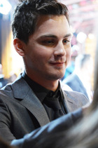 Logan Lerman : logan-lerman-1394903207.jpg