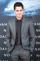 Logan Lerman : logan-lerman-1394903255.jpg