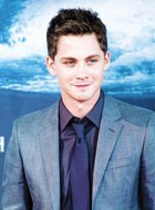 Logan Lerman : logan-lerman-1394903687.jpg