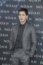 Logan Lerman : logan-lerman-1394906604.jpg