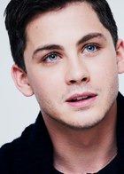 Logan Lerman : logan-lerman-1395919350.jpg