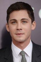 Logan Lerman : logan-lerman-1396180713.jpg