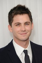 Logan Lerman : logan-lerman-1396274937.jpg