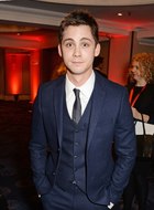 Logan Lerman : logan-lerman-1396275732.jpg