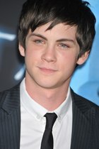 Logan Lerman : logan-lerman-1396976124.jpg