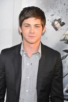 Logan Lerman : logan-lerman-1396976131.jpg