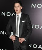 Logan Lerman : logan-lerman-1396976172.jpg