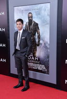 Logan Lerman : logan-lerman-1398095641.jpg