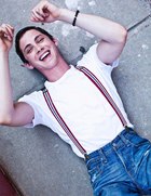 Logan Lerman : logan-lerman-1399060073.jpg