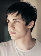 Logan Lerman : logan-lerman-1399831425.jpg