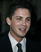 Logan Lerman : logan-lerman-1400683206.jpg