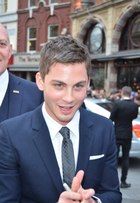 Logan Lerman : logan-lerman-1401035274.jpg