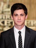 Logan Lerman : logan-lerman-1401551125.jpg