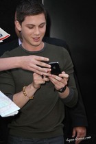 Logan Lerman : logan-lerman-1401551151.jpg