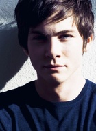 Logan Lerman : logan-lerman-1405700445.jpg