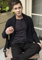 Logan Lerman : logan-lerman-1406567379.jpg