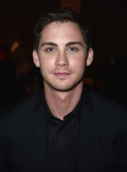 Logan Lerman : logan-lerman-1408205686.jpg