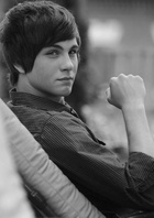 Logan Lerman : logan-lerman-1409496520.jpg