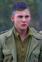 Logan Lerman : logan-lerman-1412373646.jpg