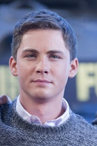 Logan Lerman : logan-lerman-1413740780.jpg