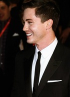 Logan Lerman : logan-lerman-1413914690.jpg