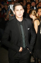 Logan Lerman : logan-lerman-1414253584.jpg