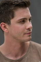 Logan Lerman : logan-lerman-1414615771.jpg