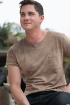 Logan Lerman : logan-lerman-1414615776.jpg