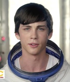 Logan Lerman : logan-lerman-1416010635.jpg