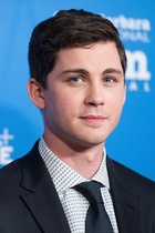 Logan Lerman : logan-lerman-1422919355.jpg