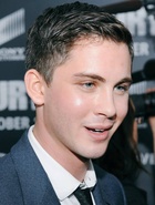 Logan Lerman : logan-lerman-1424981763.jpg